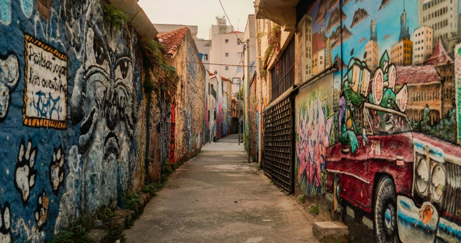 Street Art in Miami Beach: Where Creativity Meets Coastal Culture