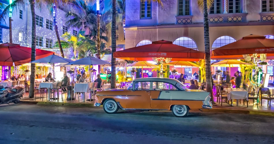 Historic Miami Beach: Art Deco & Timeless Architecture